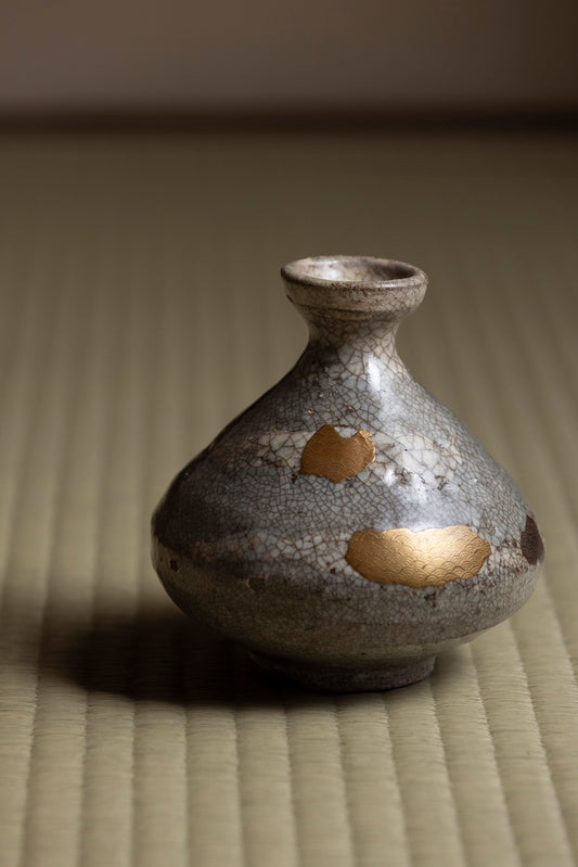 Sake Pitcher, Ido type